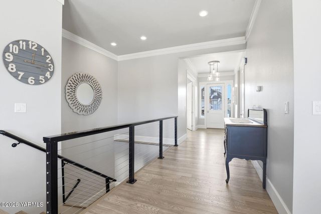 7307 Whitman Ave, Yakima, WA 98903