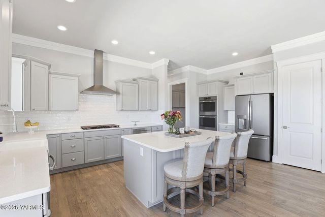 7307 Whitman Ave, Yakima, WA 98903