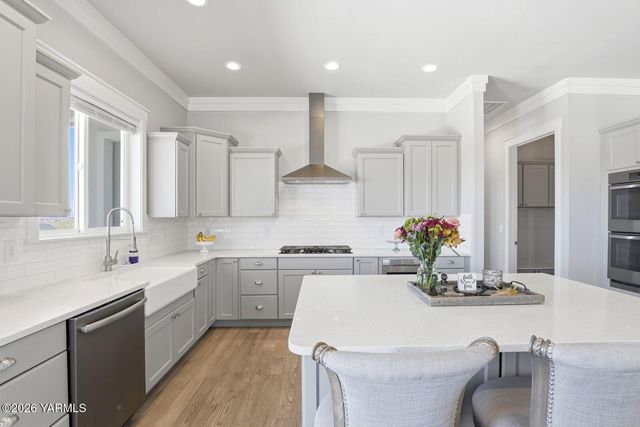 7307 Whitman Ave, Yakima, WA 98903