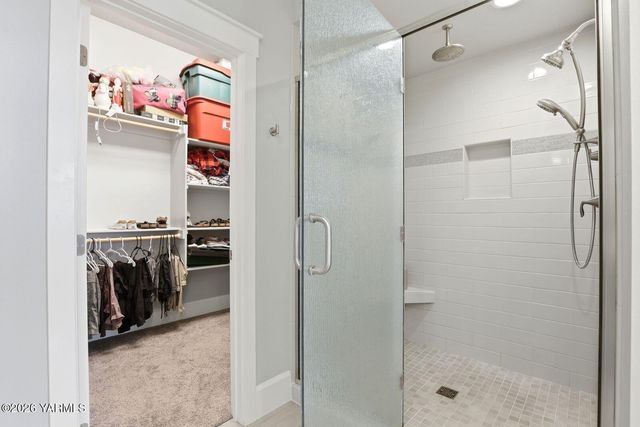 7307 Whitman Ave, Yakima, WA 98903