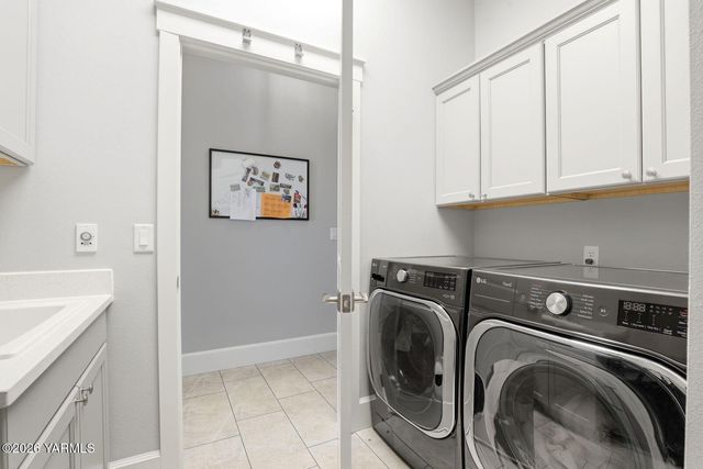 7307 Whitman Ave, Yakima, WA 98903