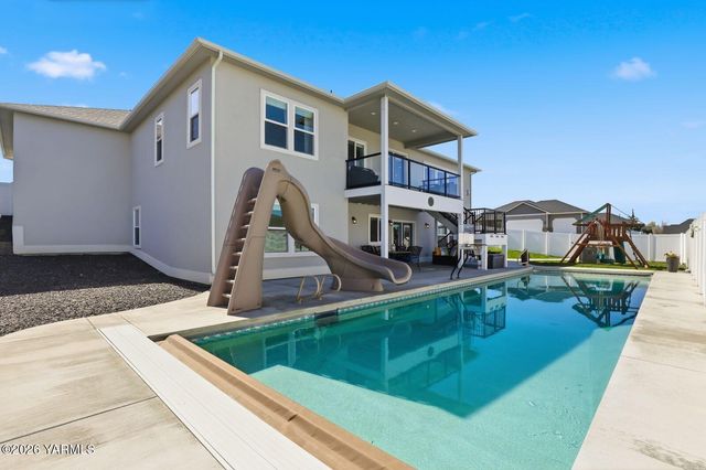 7307 Whitman Ave, Yakima, WA 98903