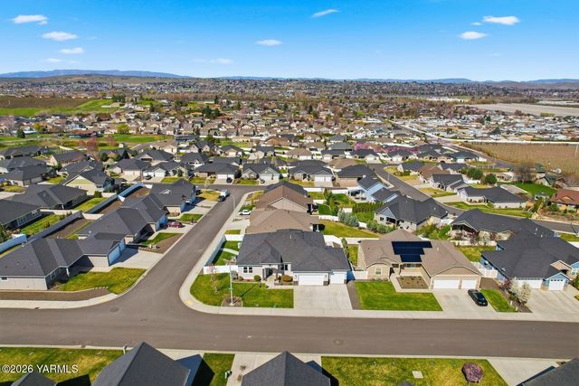 7307 Whitman Ave, Yakima, WA 98903