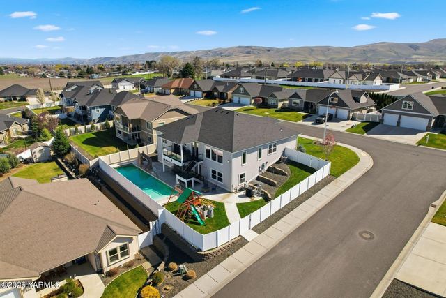 7307 Whitman Ave, Yakima, WA 98903