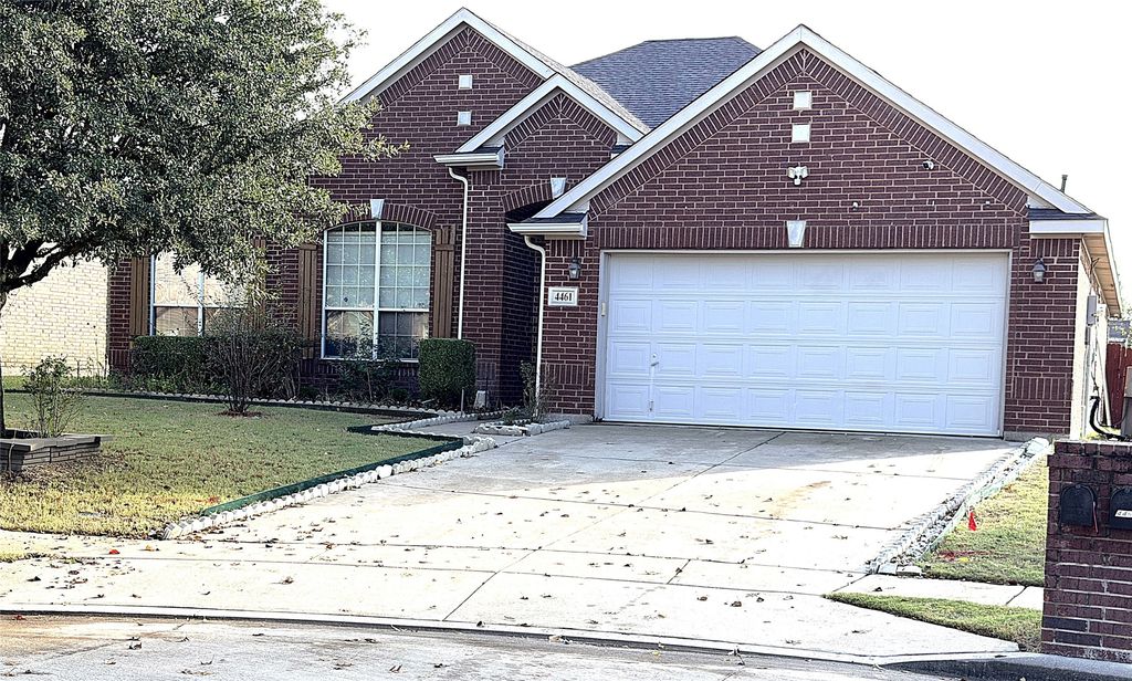 4461 Corner Brook Lane, Fort Worth, TX 76123
