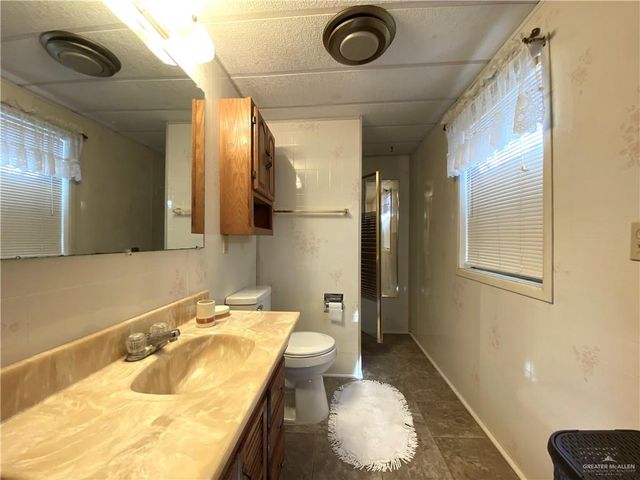 4825 Carnation Avenue, Mcallen, TX 78501