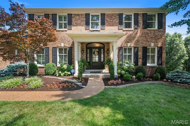 608 Westledge Court, Des Peres, MO 63131