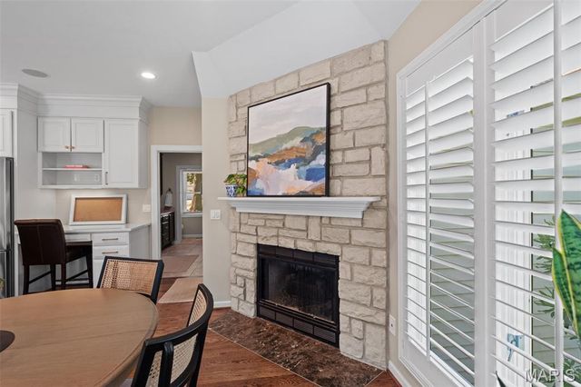 608 Westledge Court, Des Peres, MO 63131