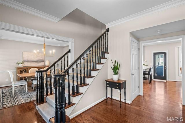 608 Westledge Court, Des Peres, MO 63131