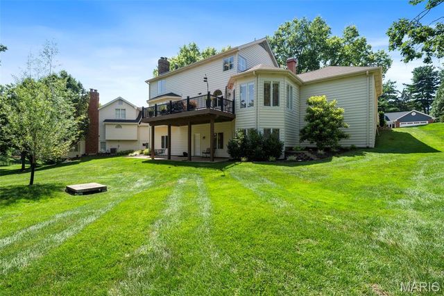 608 Westledge Court, Des Peres, MO 63131