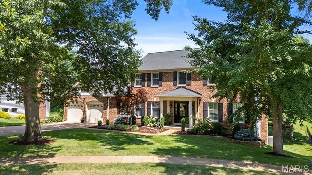 608 Westledge Court, Des Peres, MO 63131