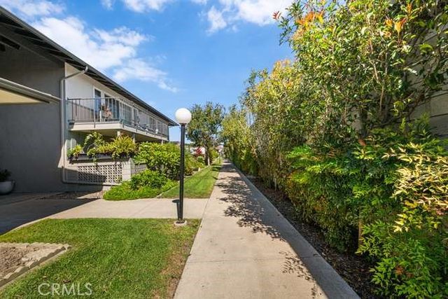 13330 Del Monte Drive 10-H, Seal Beach, CA 90740