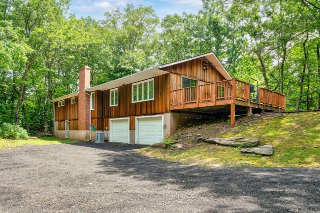 1037 Bartholomew Road, Middletown, CT 06457