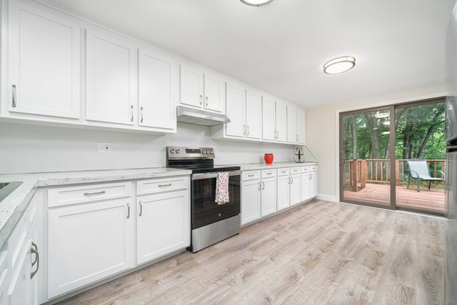 1037 Bartholomew Road, Middletown, CT 06457