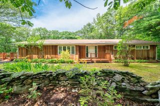 1037 Bartholomew Road, Middletown, CT 06457