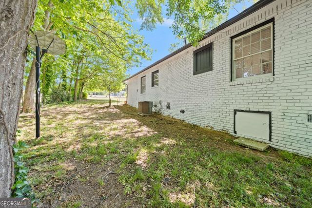 100 Pine Circle, Jonesboro, GA 30236