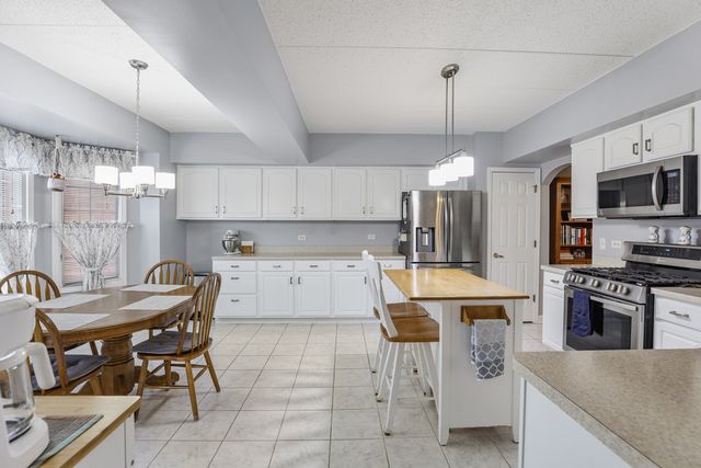 7927 Trinity Circle 3NW, Tinley Park, IL 60487