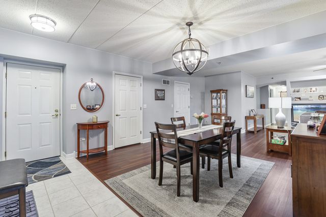 7927 Trinity Circle 3NW, Tinley Park, IL 60487