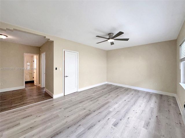 965 Bay Dr 2, Miami Beach, FL 33141