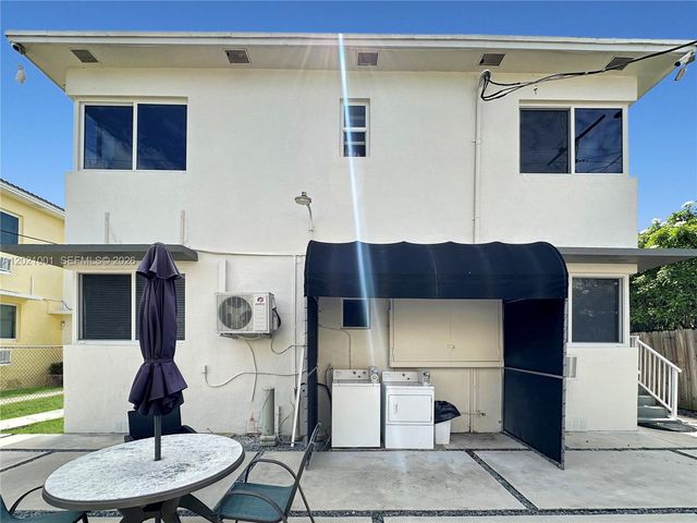 965 Bay Dr 2, Miami Beach, FL 33141