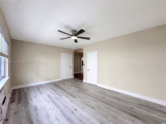 965 Bay Dr 2, Miami Beach, FL 33141