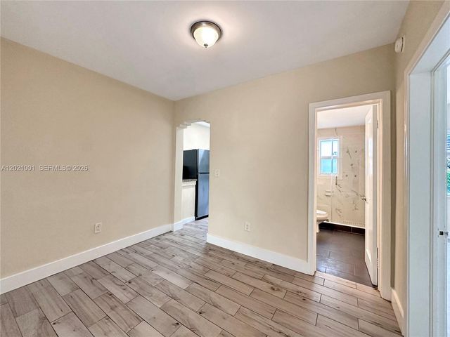 965 Bay Dr 2, Miami Beach, FL 33141