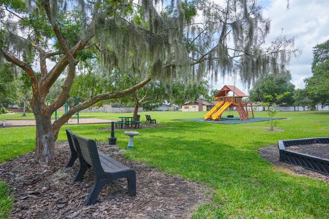 1304 SANDALWOOD DRIVE, Plant City, FL 33563
