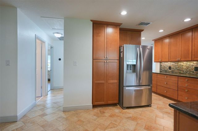 1304 SANDALWOOD DRIVE, Plant City, FL 33563