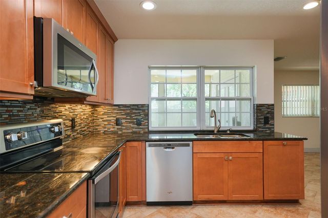 1304 SANDALWOOD DRIVE, Plant City, FL 33563