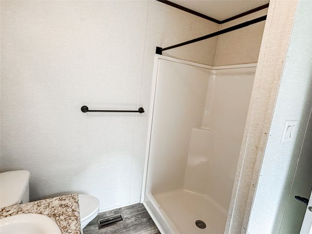 157 S Redbird Lane, Eufaula, OK 74432