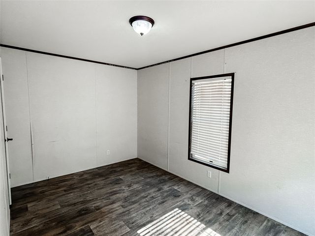 157 S Redbird Lane, Eufaula, OK 74432