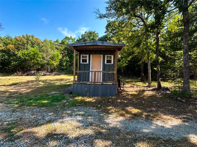 157 S Redbird Lane, Eufaula, OK 74432