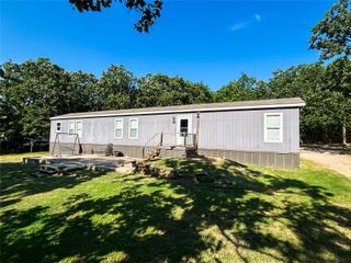 157 S Redbird Lane, Eufaula, OK 74432