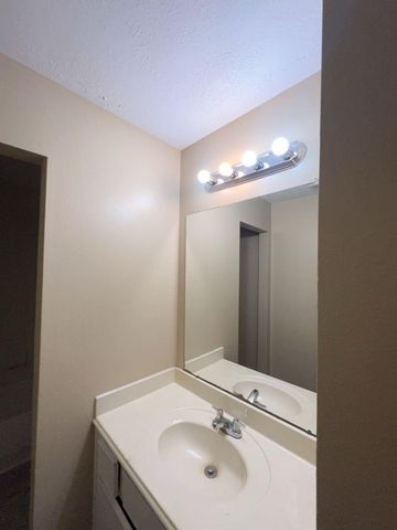 16410 Amy Ridge Road, Houston, TX 77053