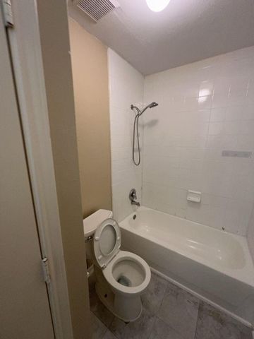 16410 Amy Ridge Road, Houston, TX 77053