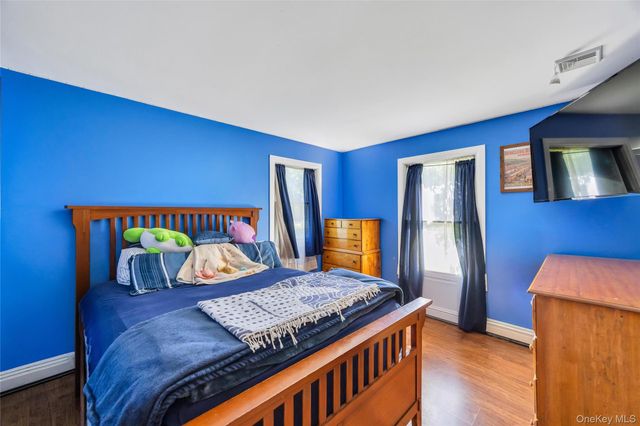 158 South Street, Manorville, NY 11949