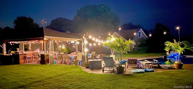 158 South Street, Manorville, NY 11949