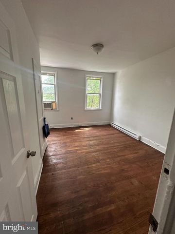 2704 MURA ST, Baltimore, MD 21213