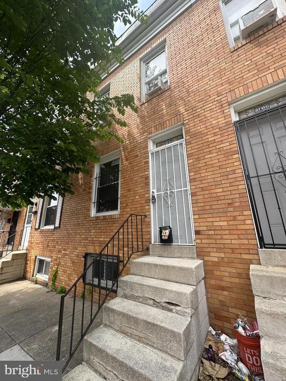 2704 MURA ST, Baltimore, MD 21213