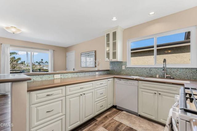 3051 E Harbor Blvd, Ventura, CA 93001