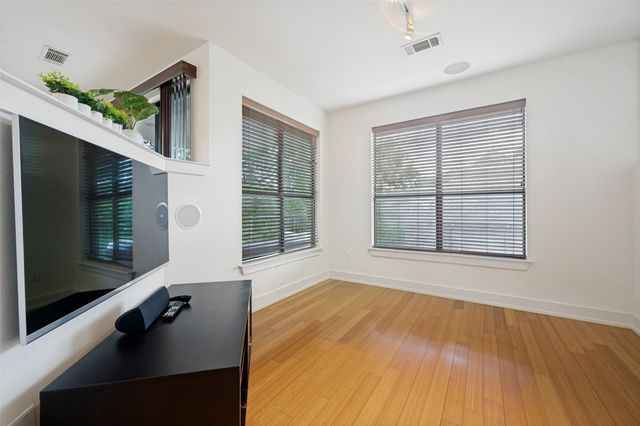 4333 Gilbert Avenue 219, Dallas, TX 75219