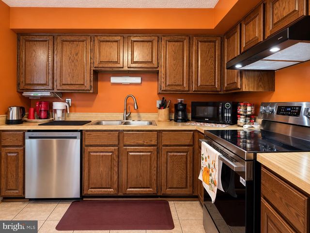 300 BARKSDALE PL, Stafford, VA 22554