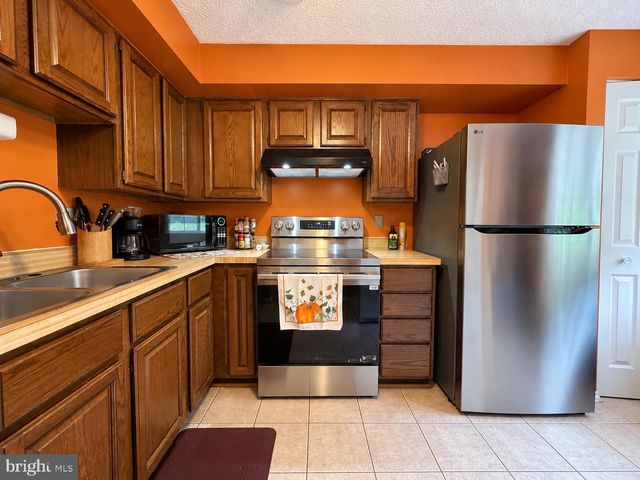 300 BARKSDALE PL, Stafford, VA 22554