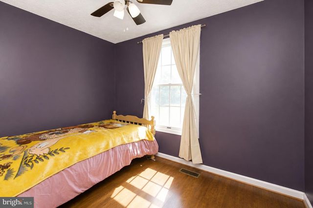 300 BARKSDALE PL, Stafford, VA 22554