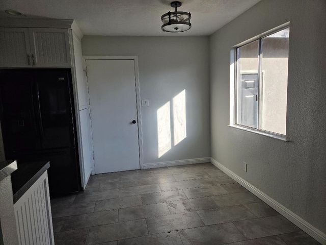 157 Sequoia Ave, Valley Springs, CA 95252