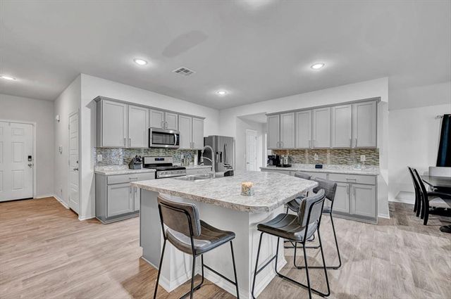 3512 Moraine Drive, Yukon, OK 73099
