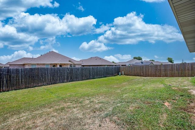 3512 Moraine Drive, Yukon, OK 73099