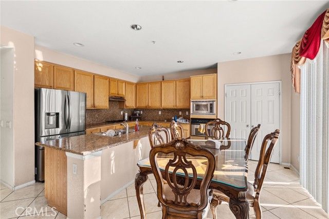 5834 Seminole, Fontana, CA 92336