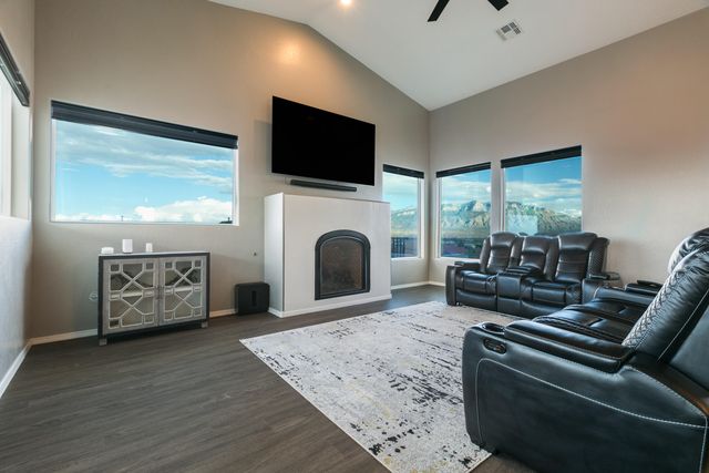 6809 Japura Court NE, Rio Rancho, NM 87144