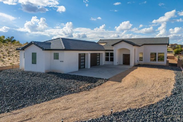 6809 Japura Court NE, Rio Rancho, NM 87144